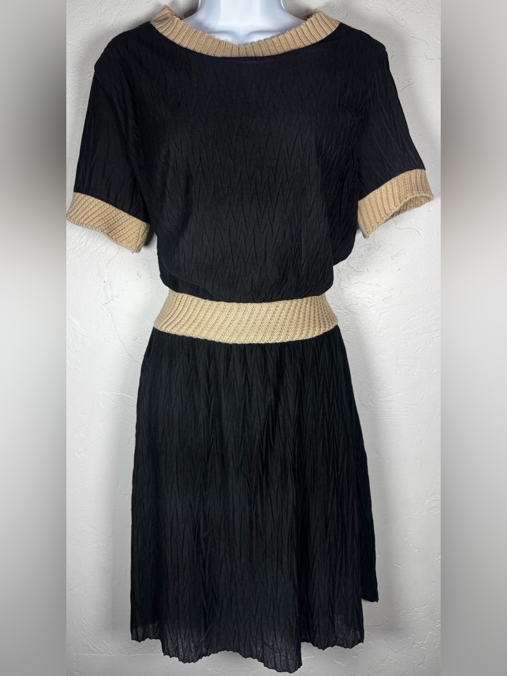 Zara Elegant Black and Tan Midi‎ Dress Size Large